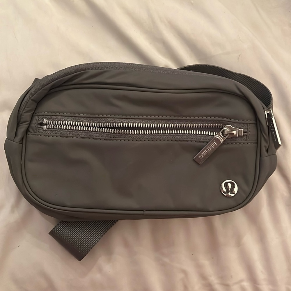 Lululemon Wunderlust Belt Bag